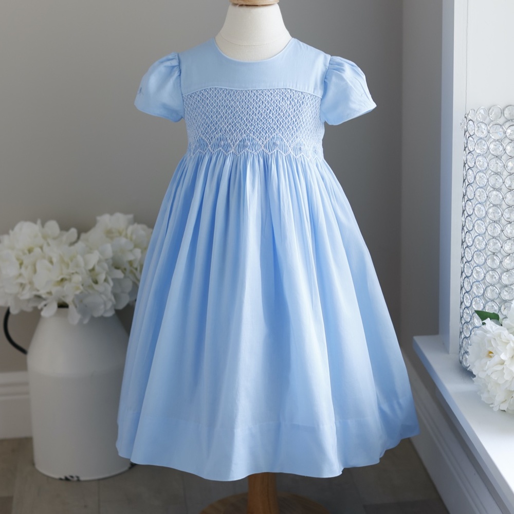 Strasburg Dress Smocked Blue Girls Size 2/3 Embroidery Spring Portrait NWOT